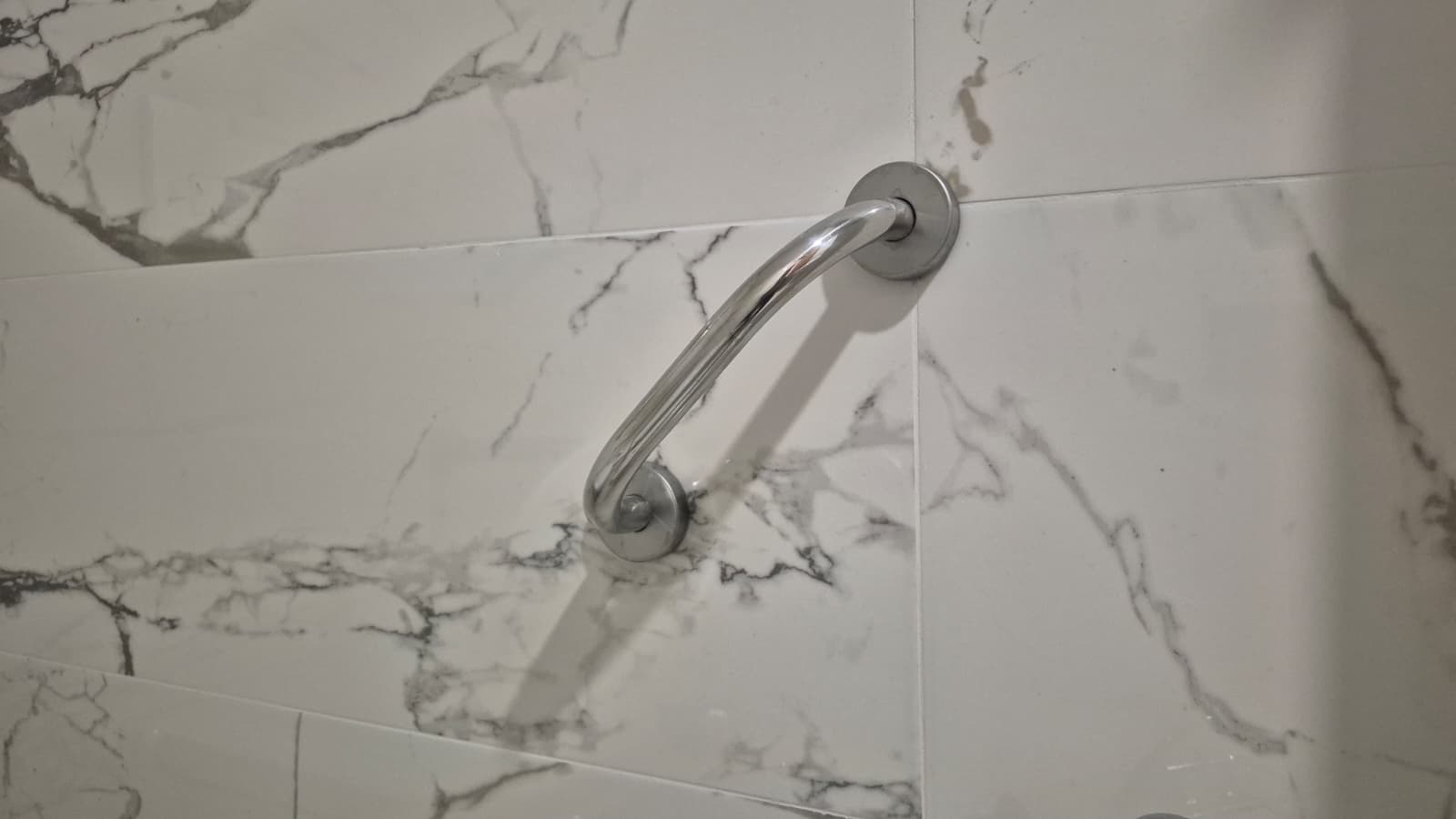 Banyo Malzemeleri Montajı görsel 2